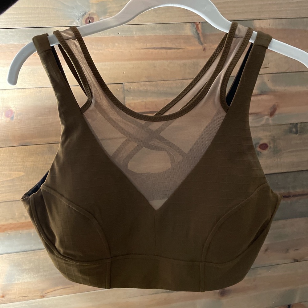 Lululemon lab bra